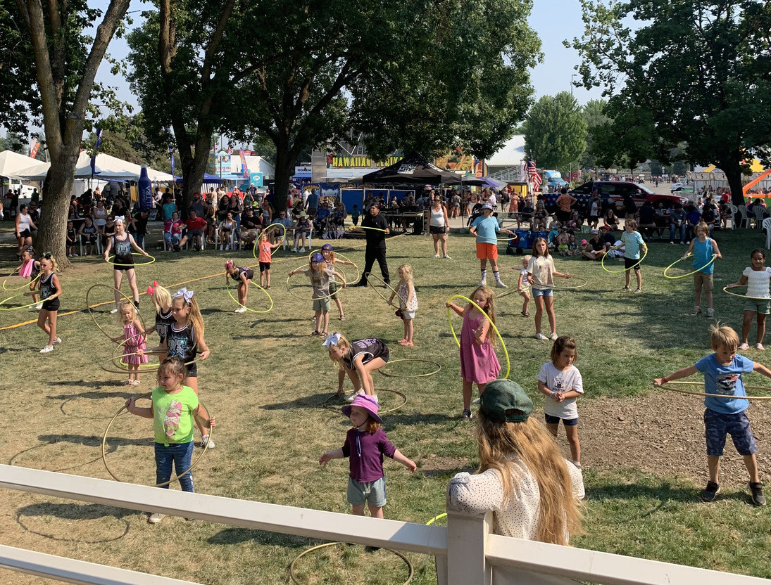 Hillia Hula Hoop Extraordinaire Ellensburg Entertainment