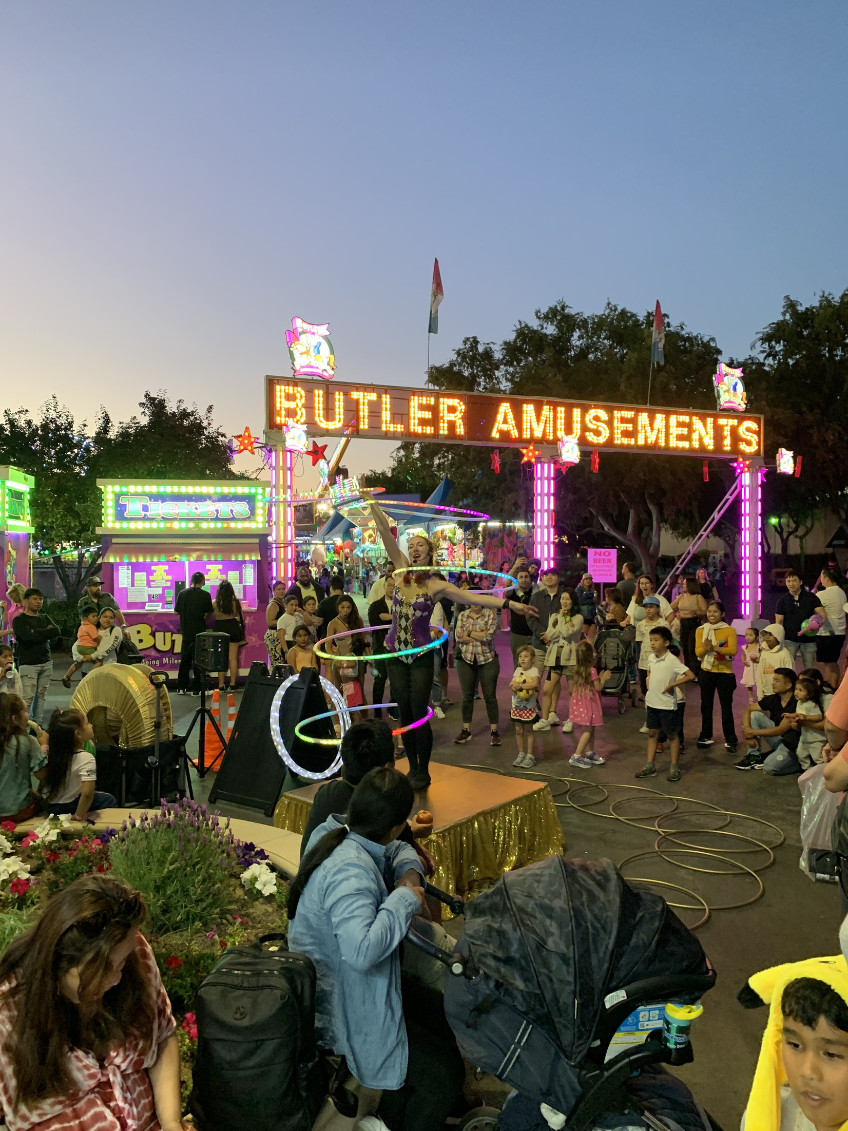 Hillia Hula Hoop Entertainment in Yakima