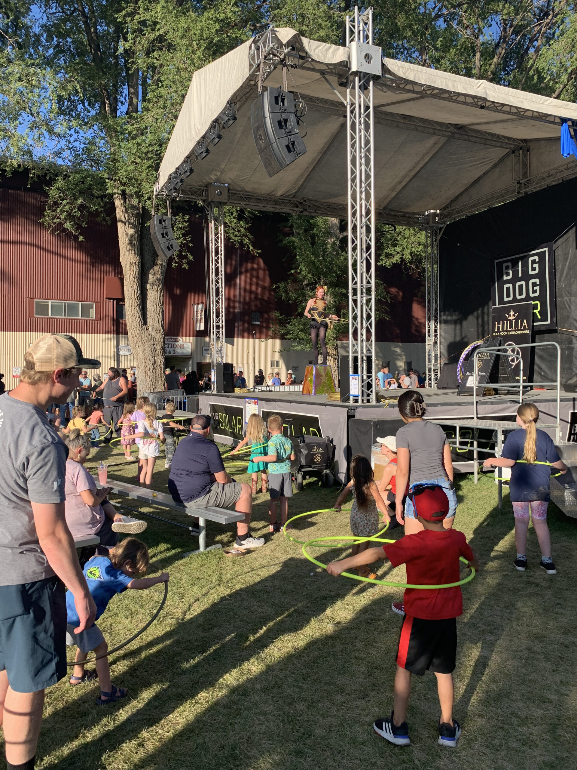Hillia Hula Hoop Extraordinaire Ellensburg Entertainment