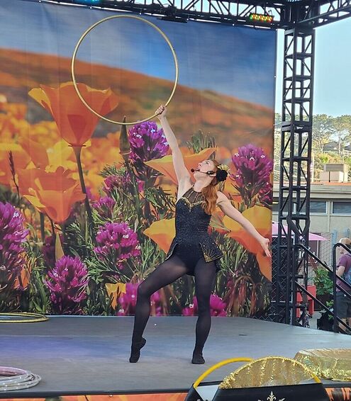 Hillia Hula Learn to Hula Hoop Online